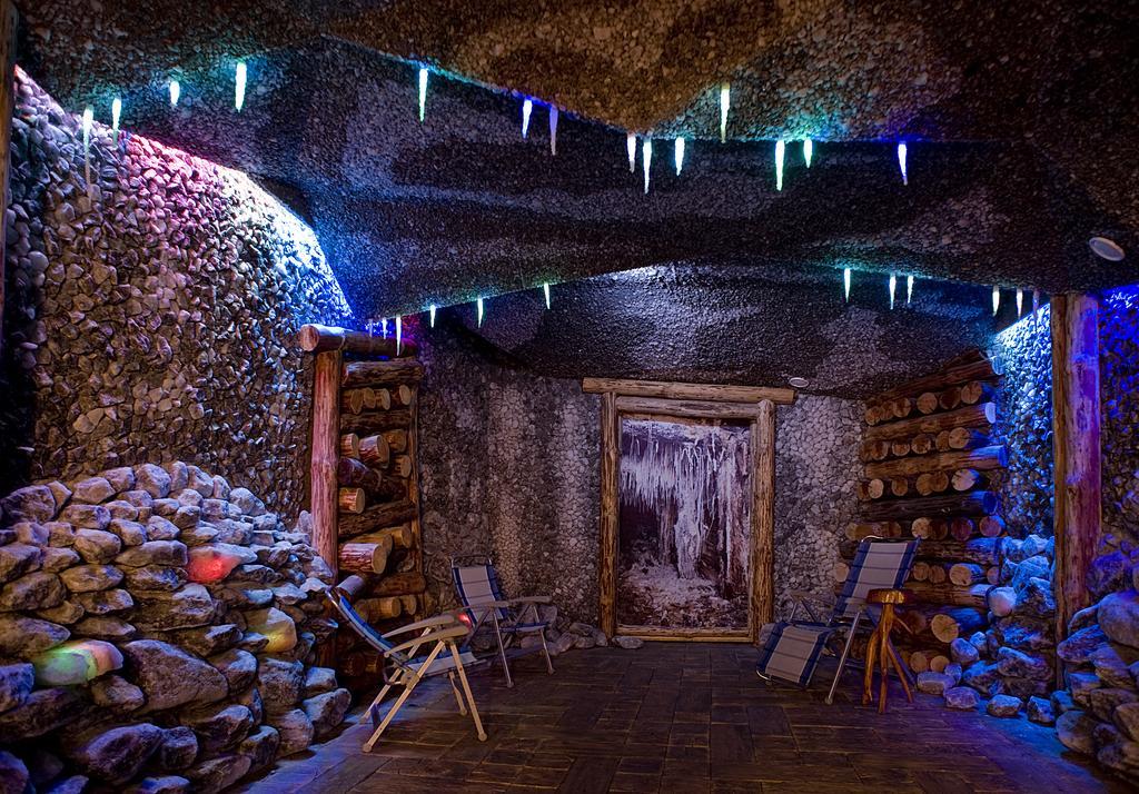 Hotel Sutoris Bochnia Kültér fotó