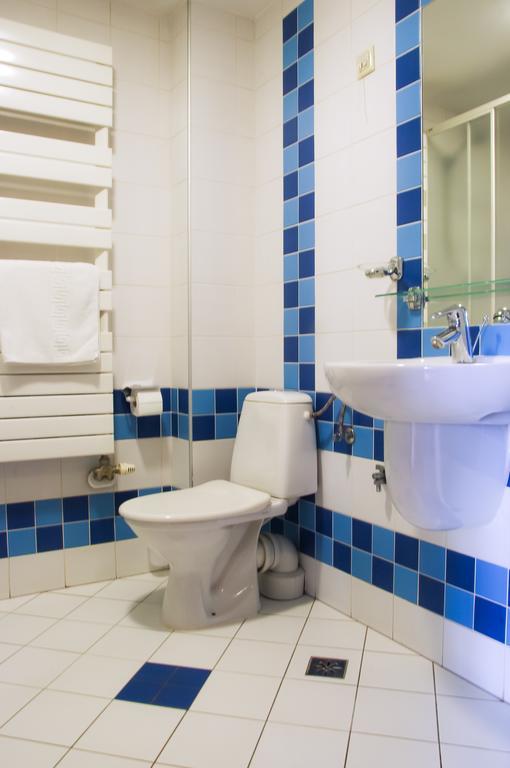 Hotel Sutoris Bochnia Szoba fotó